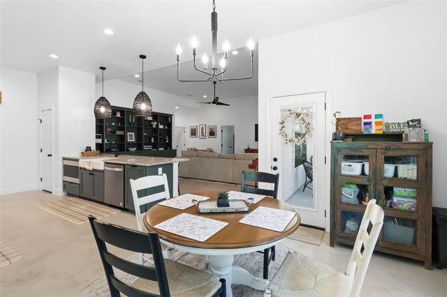 178 Waikakaaua DR, Bastrop, TX 78602