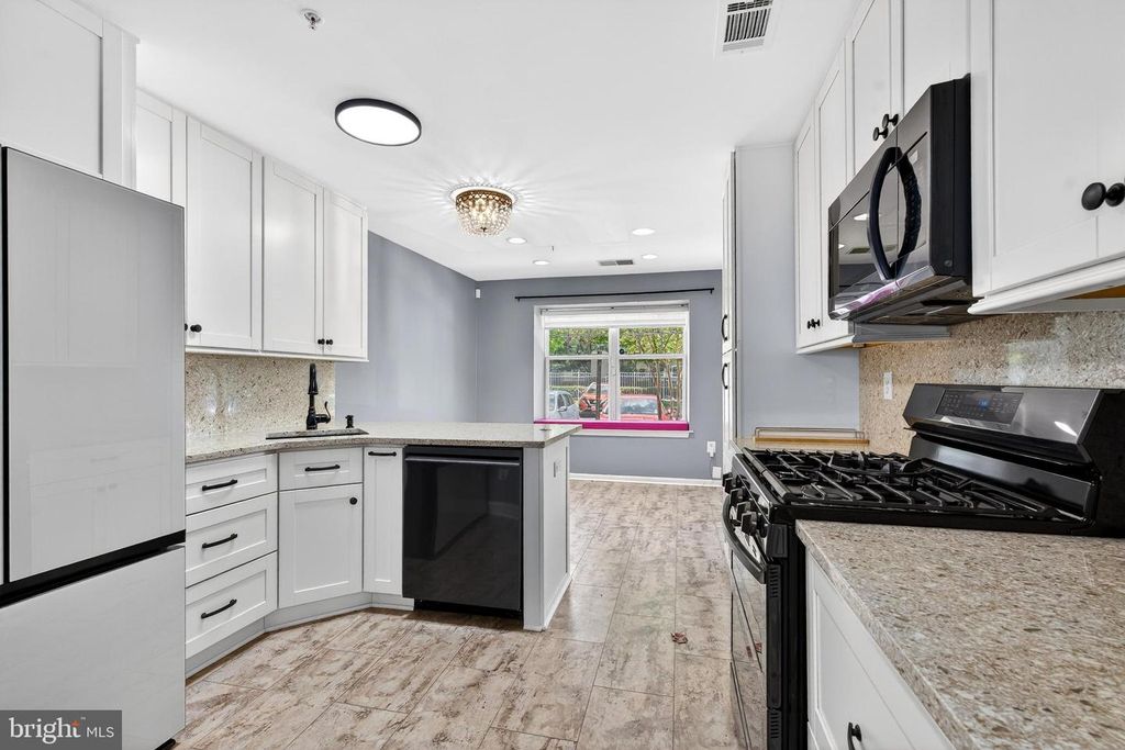 Image 24 of property listing at 4500 CHAUCER WAY #101, Owings Mills, MD 21117