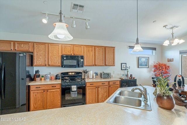 61033 E Forelock Place, Tucson, AZ 85739