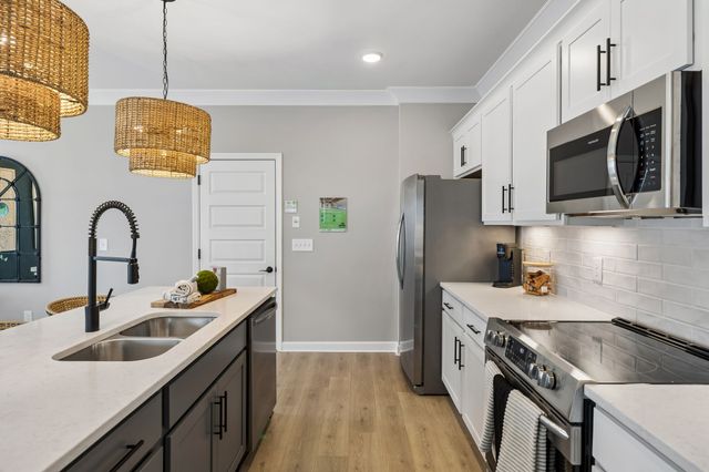233 Champaign Pvt Drive, Hendersonville, TN 37075
