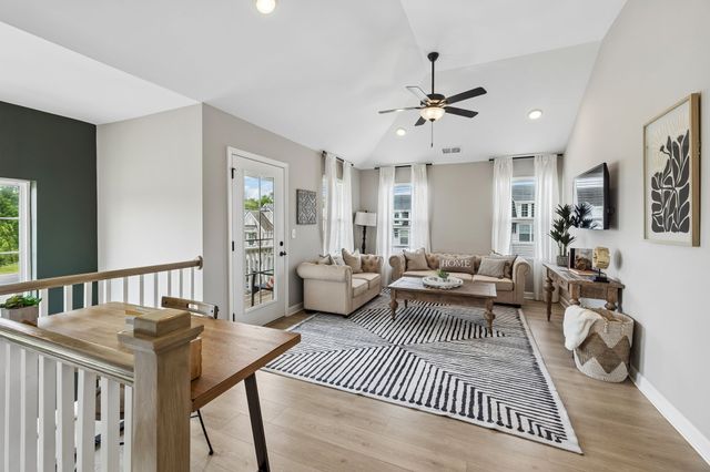 233 Champaign Pvt Drive, Hendersonville, TN 37075