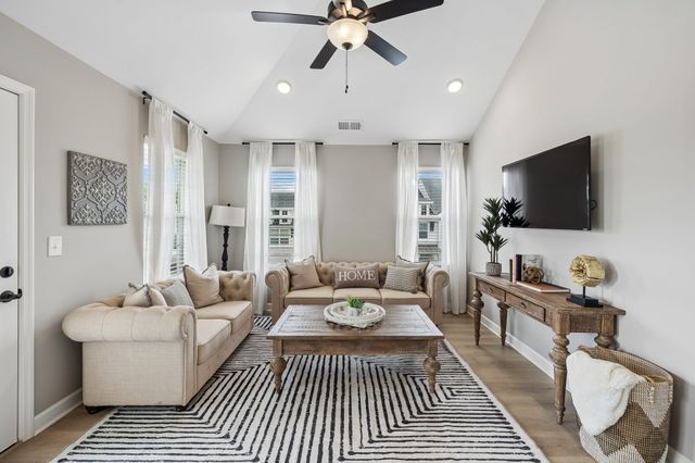 233 Champaign Pvt Drive, Hendersonville, TN 37075