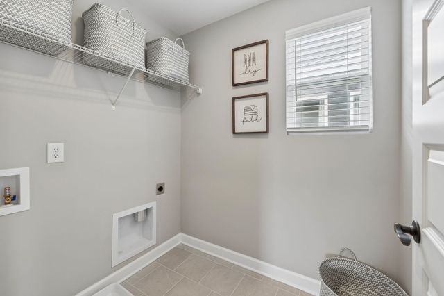 233 Champaign Pvt Drive, Hendersonville, TN 37075