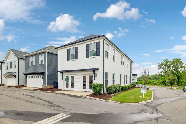 233 Champaign Pvt Drive, Hendersonville, TN 37075