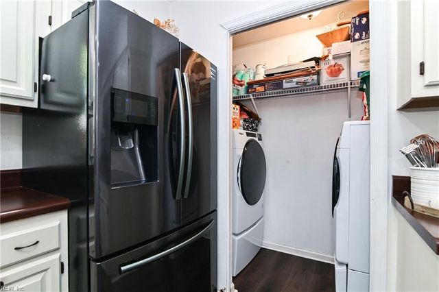 932 Bowling Green TRL, Chesapeake, VA 23320