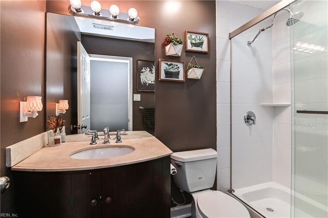 932 Bowling Green TRL, Chesapeake, VA 23320