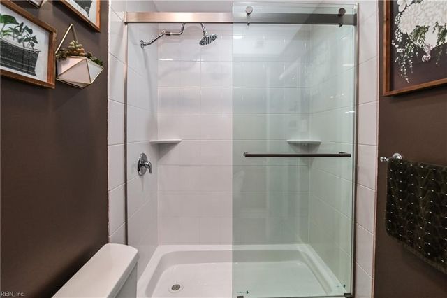 932 Bowling Green TRL, Chesapeake, VA 23320