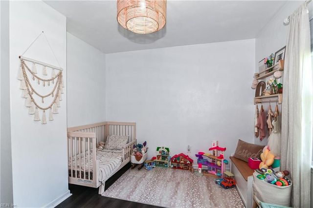 932 Bowling Green TRL, Chesapeake, VA 23320