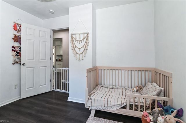 932 Bowling Green TRL, Chesapeake, VA 23320