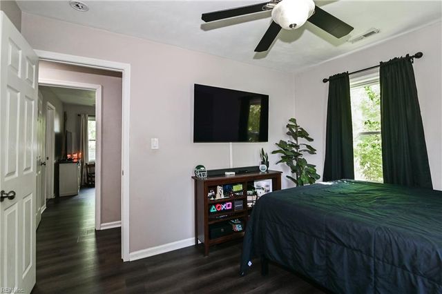 932 Bowling Green TRL, Chesapeake, VA 23320