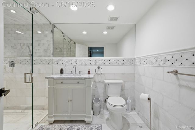 56173 Parkview Drive, Shelby Charter Township, MI 48316