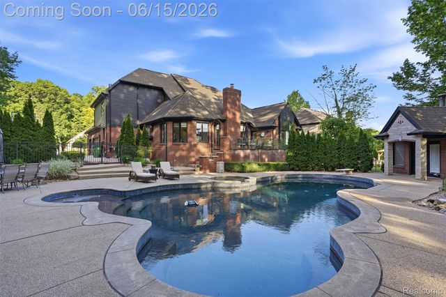 56173 Parkview Drive, Shelby Charter Township, MI 48316