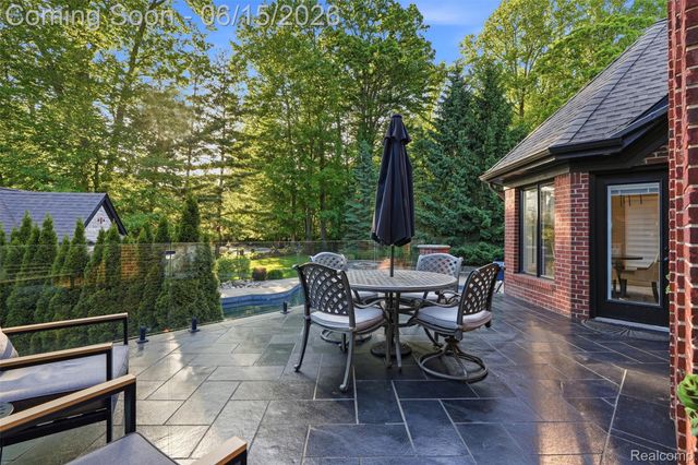 56173 Parkview Drive, Shelby Charter Township, MI 48316