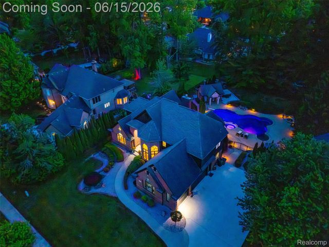56173 Parkview Drive, Shelby Charter Township, MI 48316