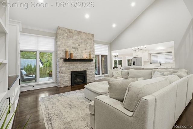 56173 Parkview Drive, Shelby Charter Township, MI 48316