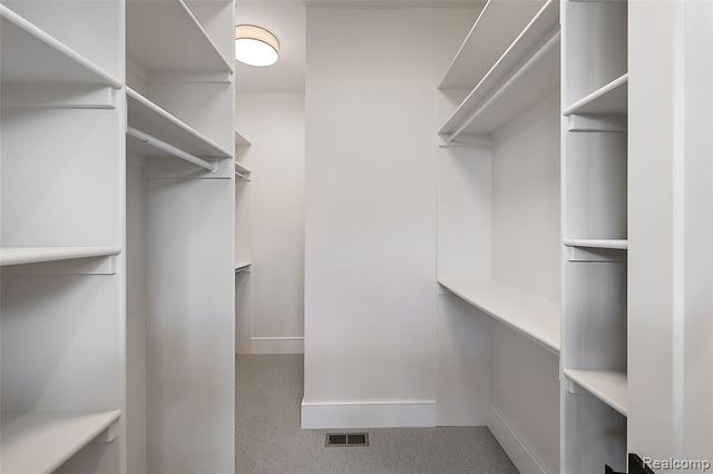 49588 Villa Drive, Novi, MI 48374