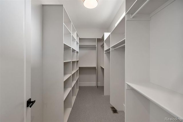 49588 Villa Drive, Novi, MI 48374