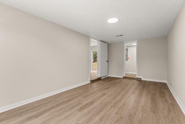 8193 CEDARBROOK DR, Southaven, MS 38671