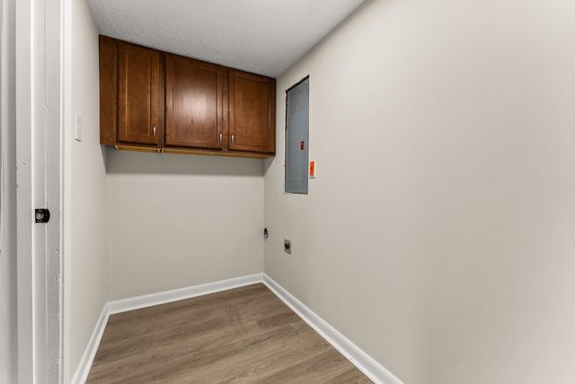 8193 CEDARBROOK DR, Southaven, MS 38671