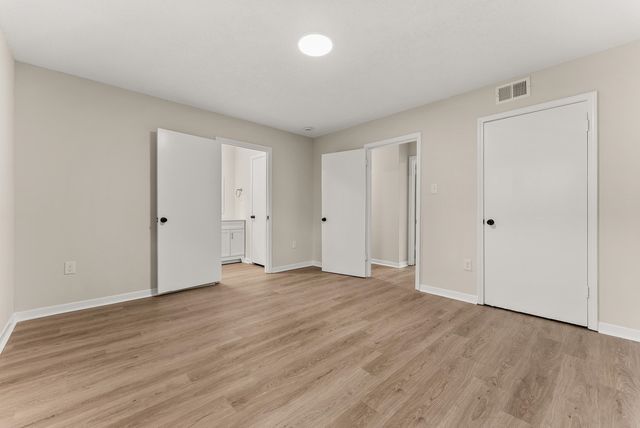 8193 CEDARBROOK DR, Southaven, MS 38671