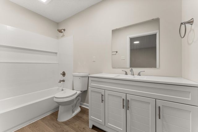 8193 CEDARBROOK DR, Southaven, MS 38671