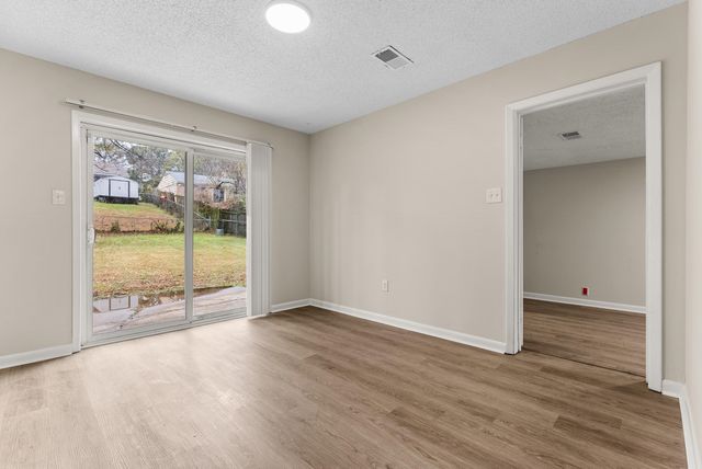 8193 CEDARBROOK DR, Southaven, MS 38671