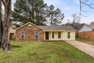 8193 CEDARBROOK DR, Southaven, MS 38671