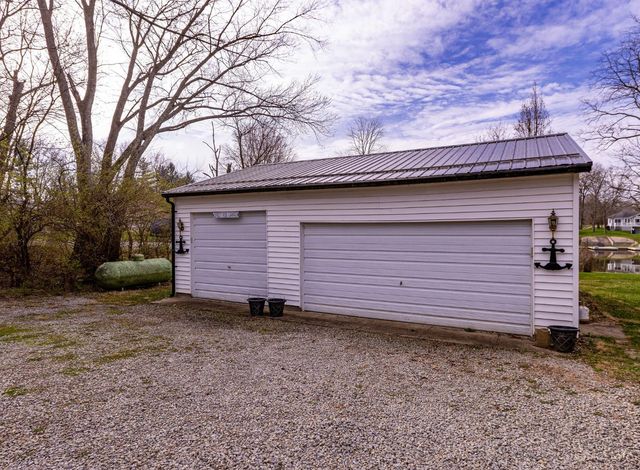 1118 Stuttgart Drive, Fayetteville, OH 45118