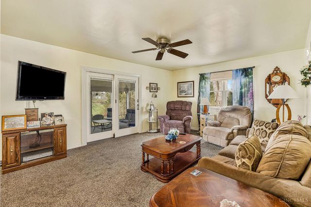 1118 Stuttgart Drive, Fayetteville, OH 45118