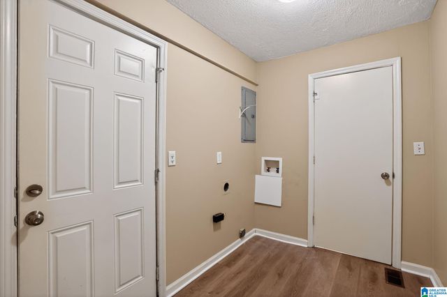 9869 GREENLEE ROAD, Birmingham, AL 35215