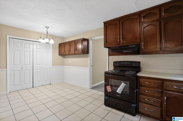 9869 GREENLEE ROAD, Birmingham, AL 35215