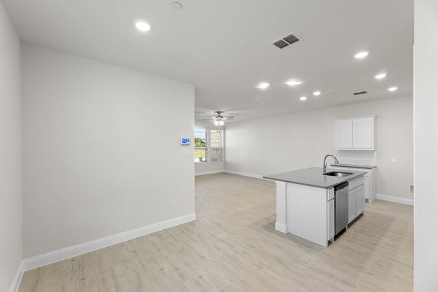 1963 Gentle Oak Trail, Corinth, TX 76210