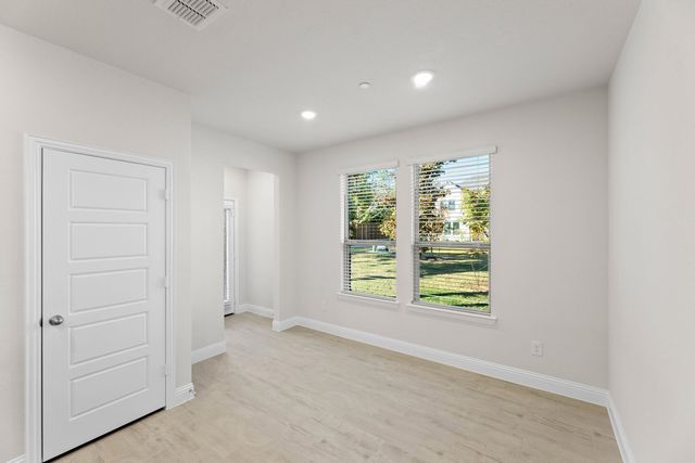 1963 Gentle Oak Trail, Corinth, TX 76210