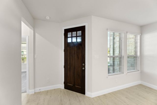 1963 Gentle Oak Trail, Corinth, TX 76210