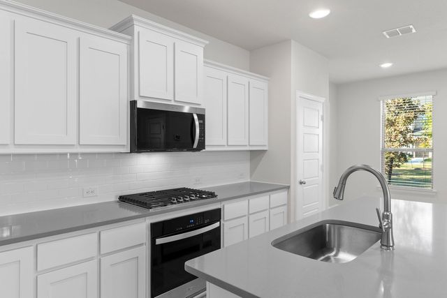 1963 Gentle Oak Trail, Corinth, TX 76210