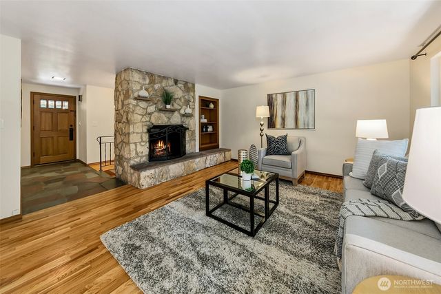 1108 NE 106th Street, Seattle, WA 98125