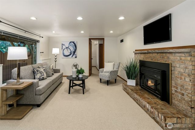 1108 NE 106th Street, Seattle, WA 98125
