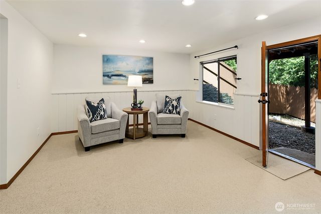 1108 NE 106th Street, Seattle, WA 98125