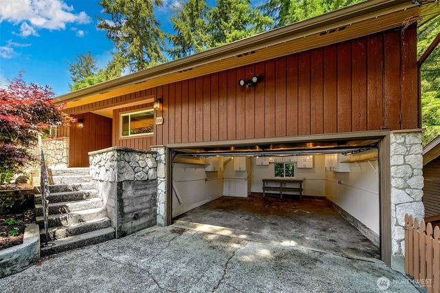 1108 NE 106th Street, Seattle, WA 98125