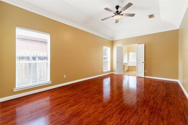4111 Surreydon Drive, Houston, TX 77014