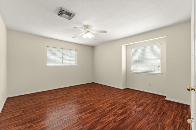 4111 Surreydon Drive, Houston, TX 77014