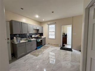 9507 239 Street, Floral Park, NY 11001