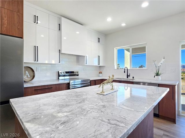 2886 Mount Charleston, Pahrump, NV 89048