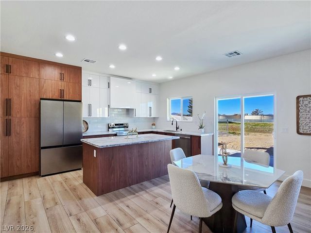 2886 Mount Charleston, Pahrump, NV 89048