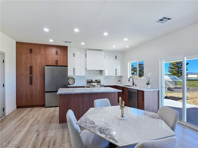 2886 Mount Charleston, Pahrump, NV 89048