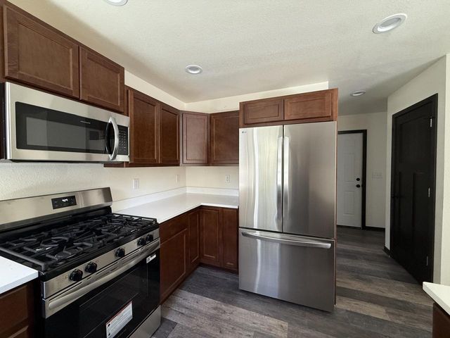 2308 Finch COURT, Waukesha, WI 53189