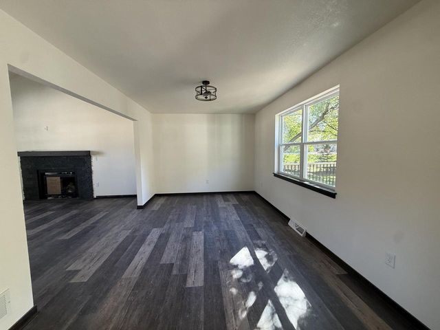 2308 Finch COURT, Waukesha, WI 53189