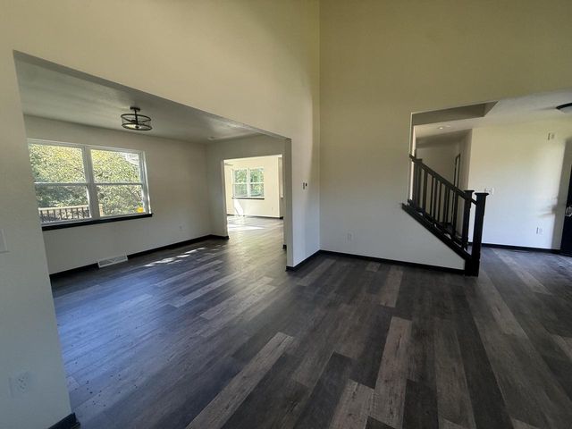 2308 Finch COURT, Waukesha, WI 53189