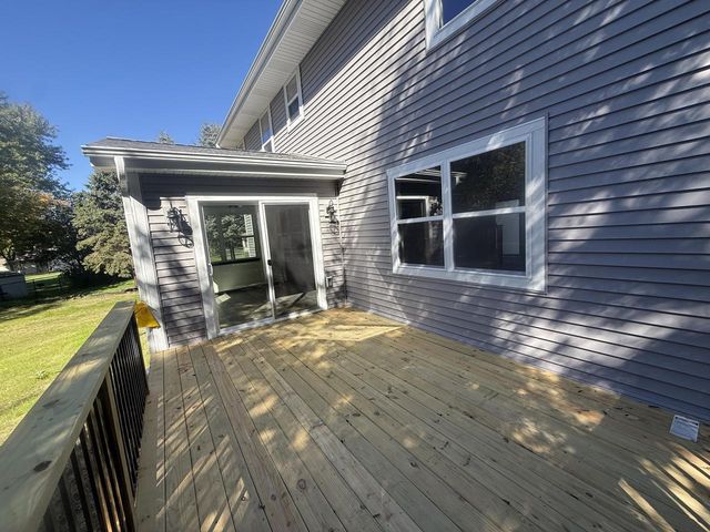 2308 Finch COURT, Waukesha, WI 53189