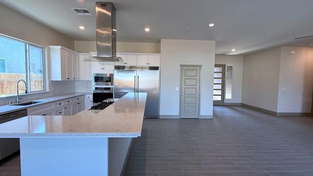 2475 Bastidas Drive, Merced, CA 95340